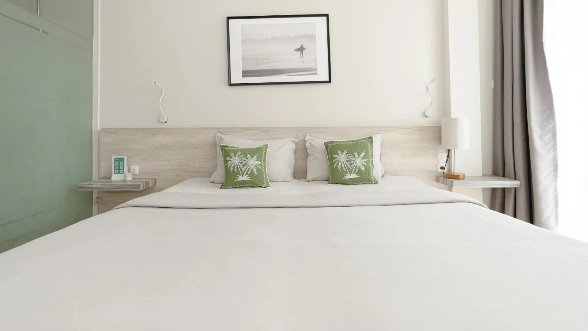 Bali Bustle Kuta Coliving & Coworking Space Legian  Aparthotel