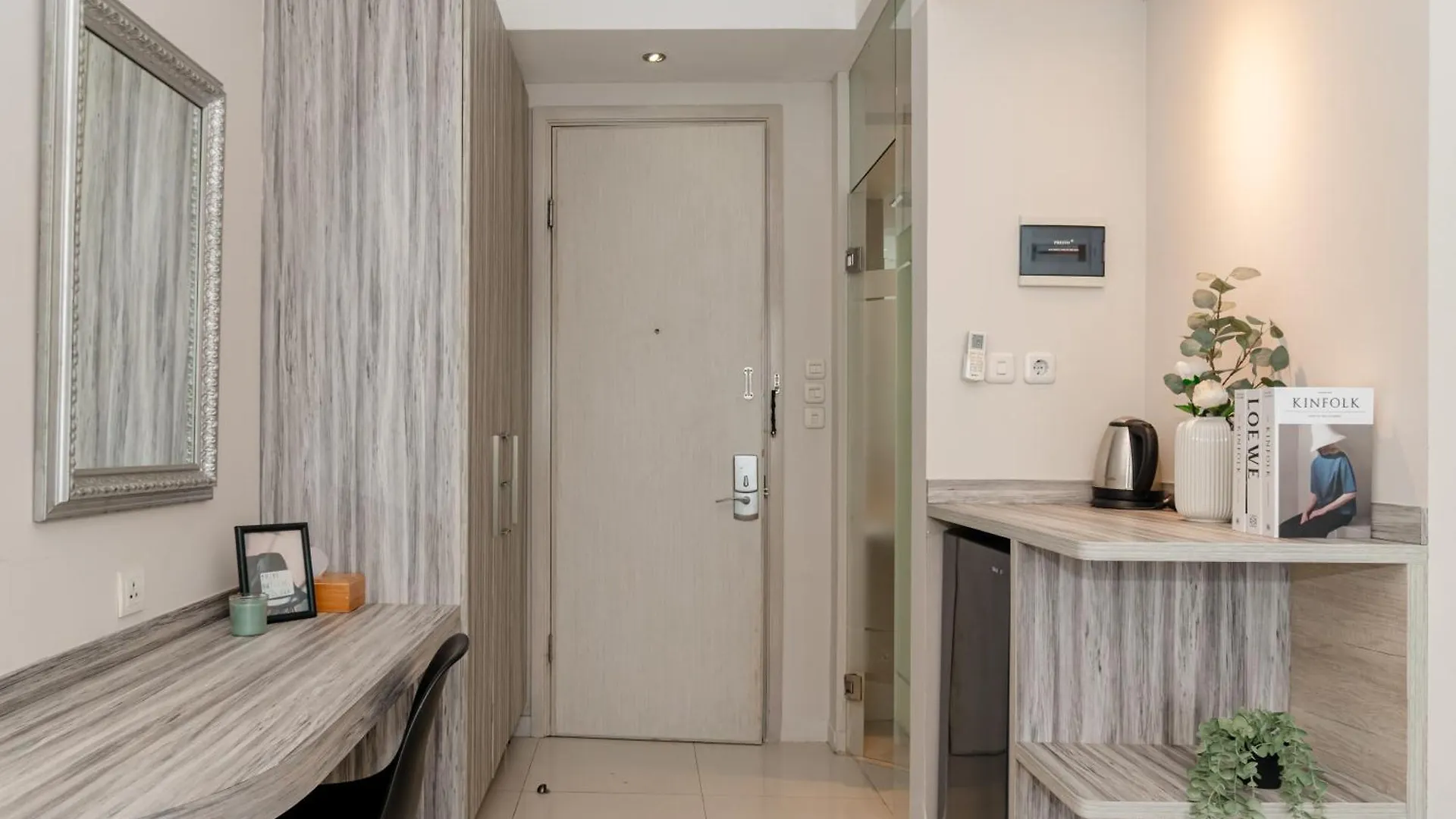 Bali Bustle Kuta Coliving & Coworking Space Legian  0*, Legian (Bali) Indonesia