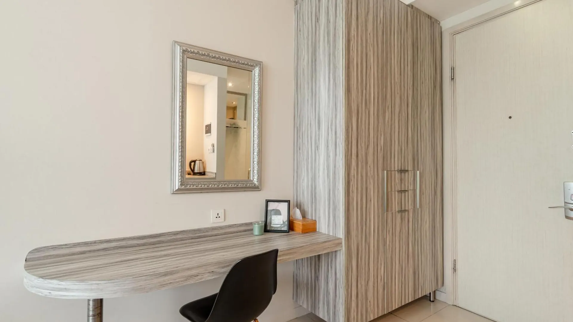 Bali Bustle Kuta Coliving & Coworking Space Legian  Indonesia